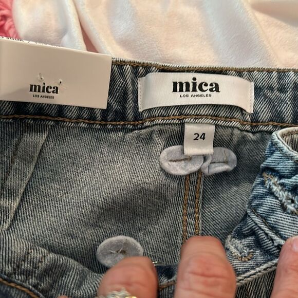 Mica Denim NWT Wide Cargo Jeans, size 24 , adorable - Picture 3 of 13